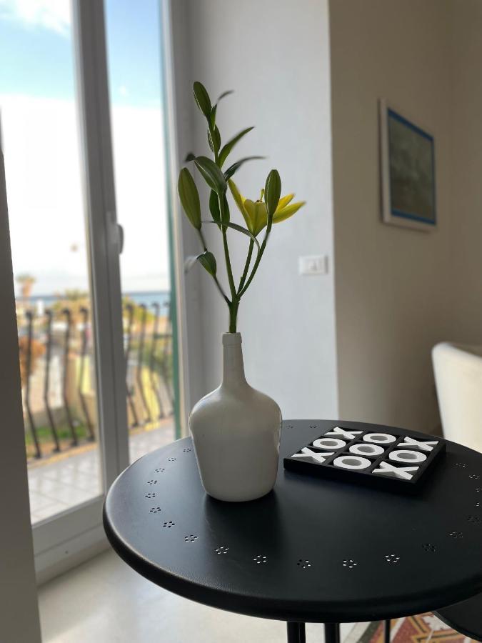 Casa Del Cardinale Apartment Santo Stefano al Mare Bagian luar foto