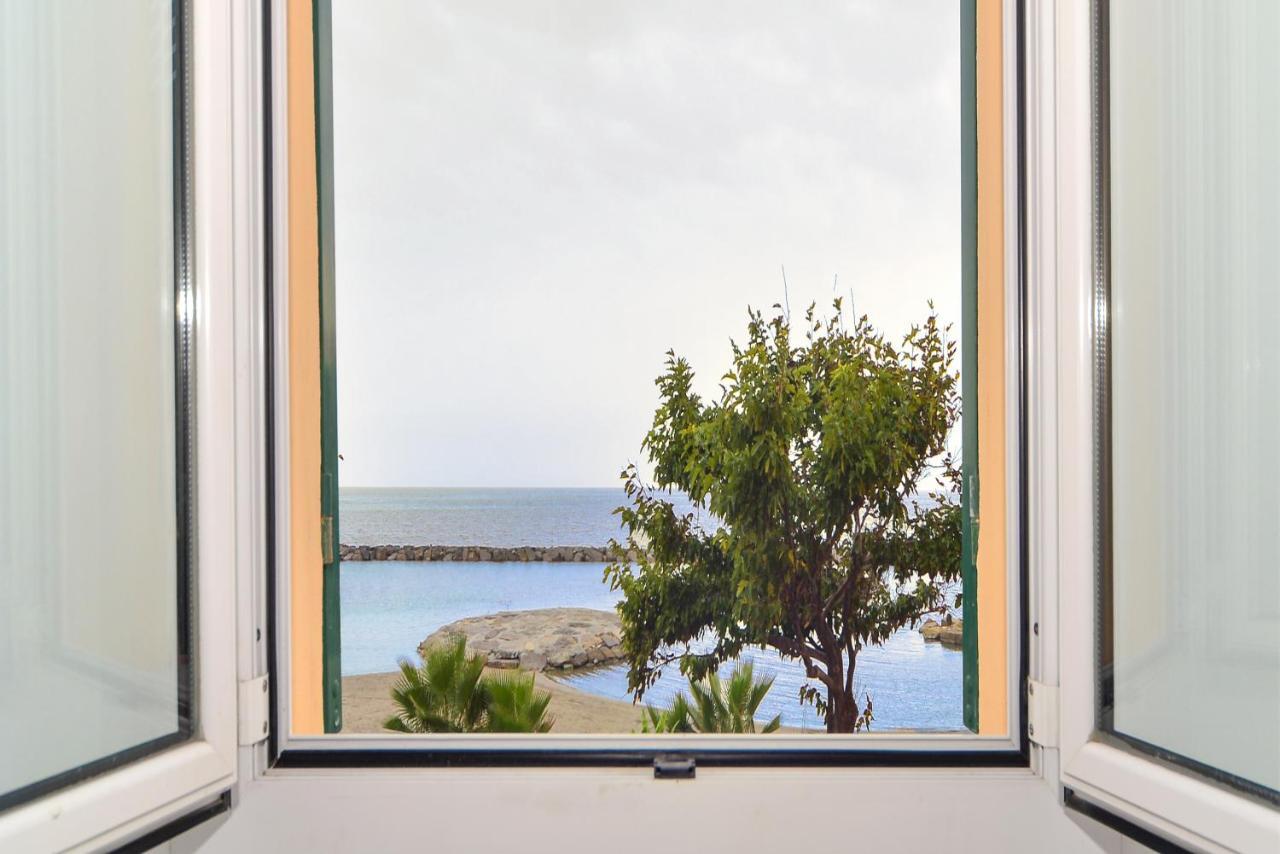 Casa Del Cardinale Apartment Santo Stefano al Mare Bagian luar foto
